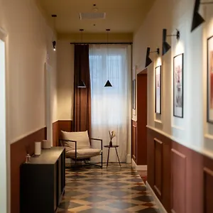 https://maison-ines-luxury-bb.sicilyhotelsitaly.net