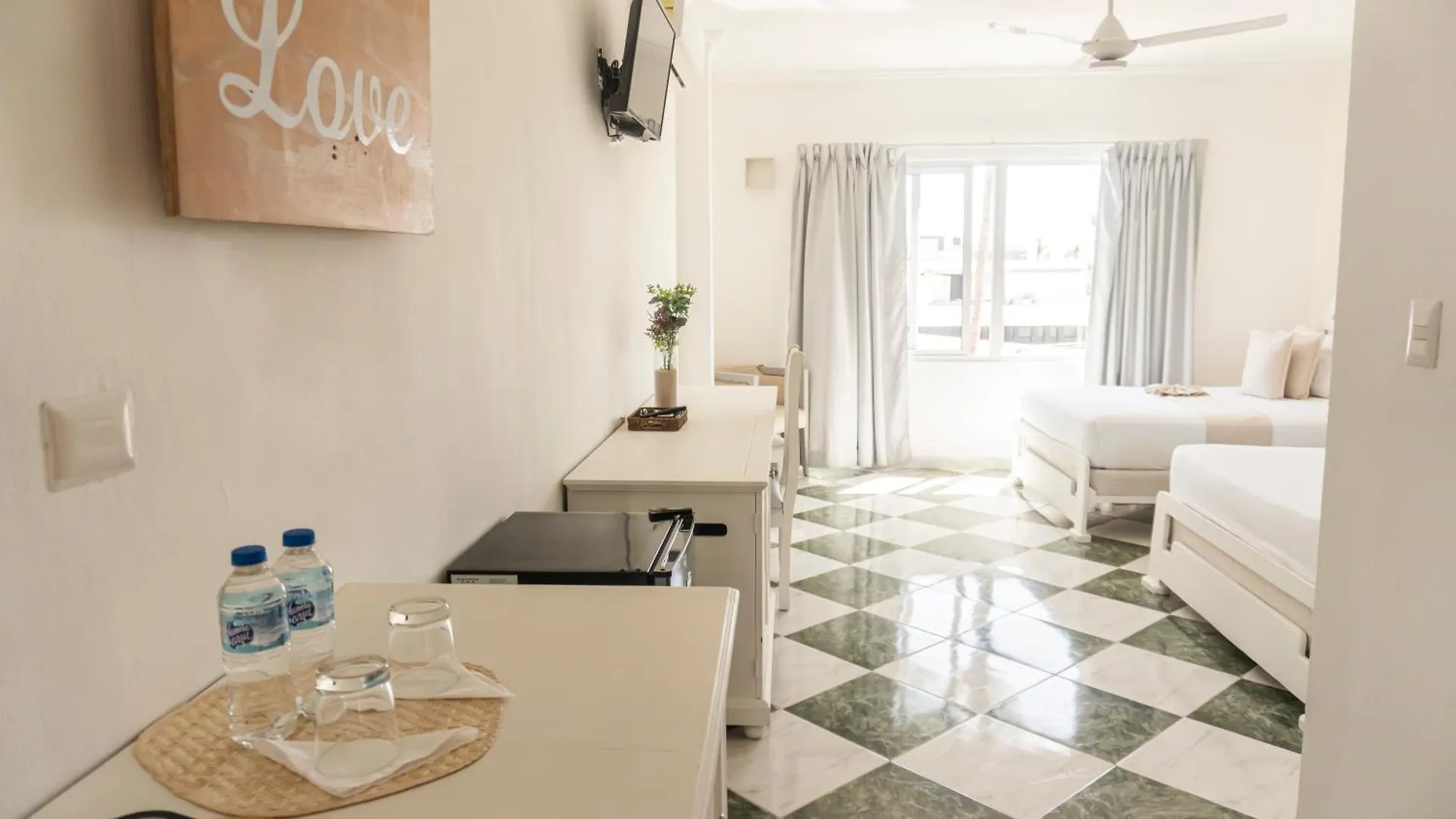 Green Coast Hotel Пунта-Кана 3*,  Доминиканская Республика